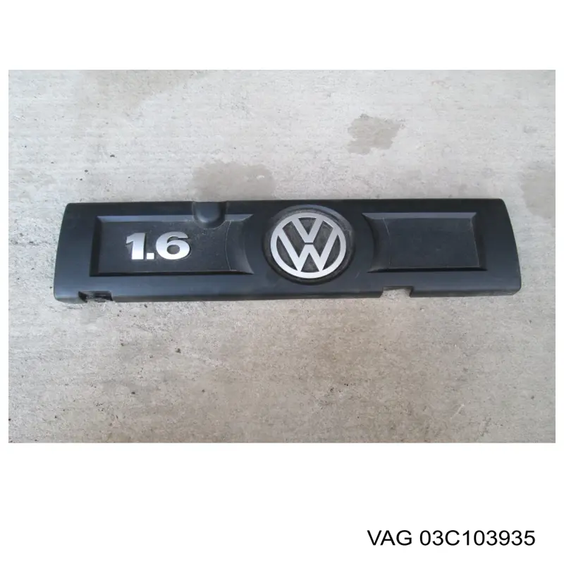 03C103935 VAG cubierta de motor decorativa