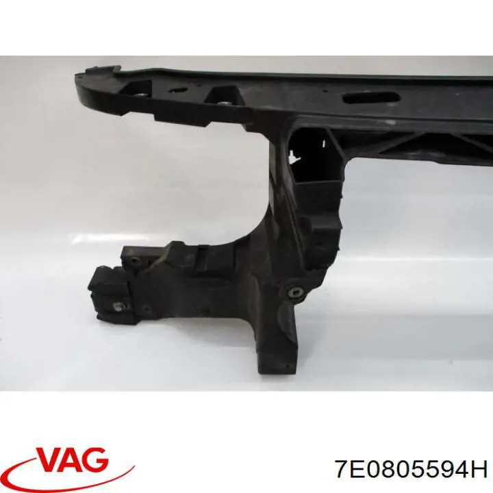 7E0805594H VAG soporte de radiador completo