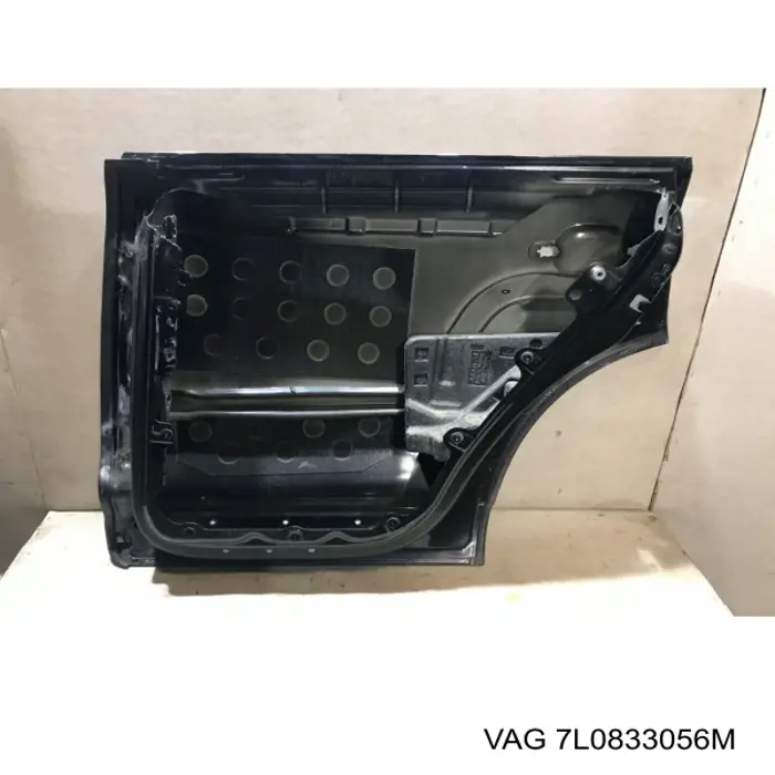 7L0833056M VAG puerta trasera derecha