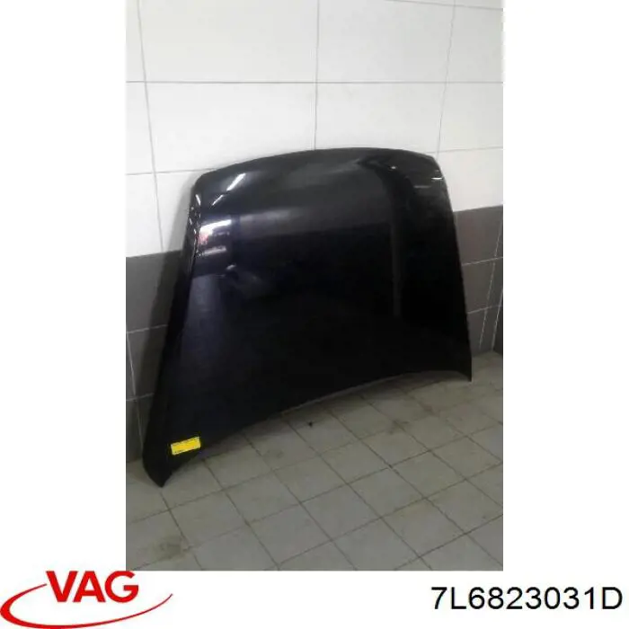 7L6823031D VAG capó del motor