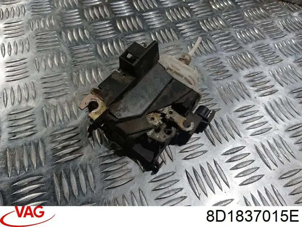  Cerradura de puerta delantera izquierda para Audi A4 8D2