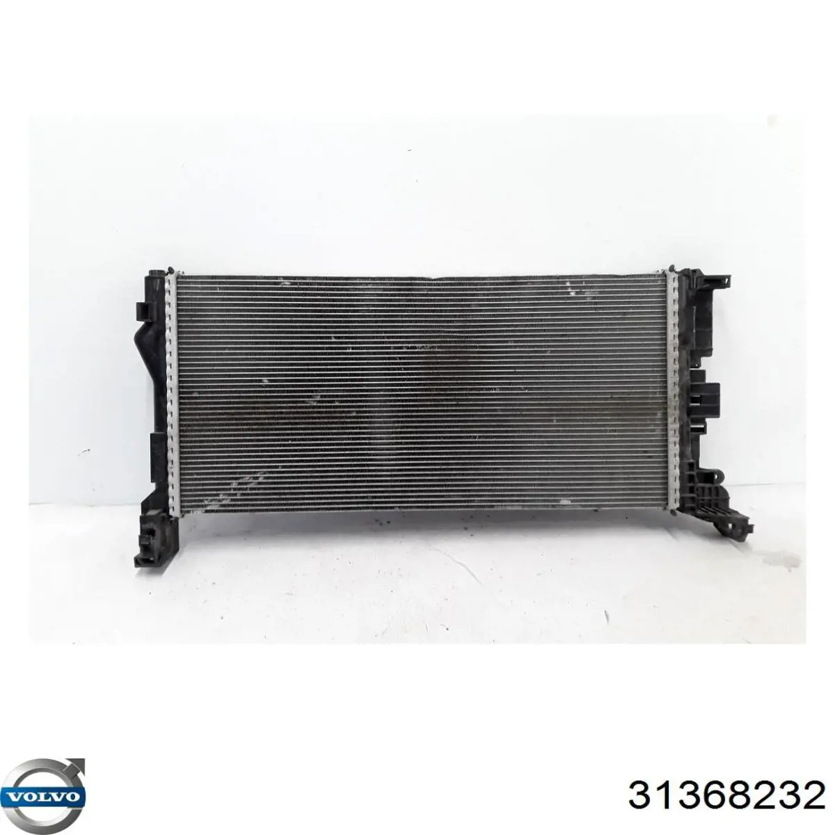  Radiador refrigeración del motor para Volvo V60 2 