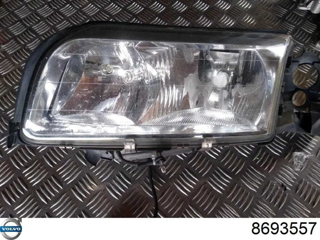 8693557 Volvo faro izquierdo