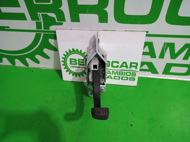 Pedal embrague 13173772 Opel