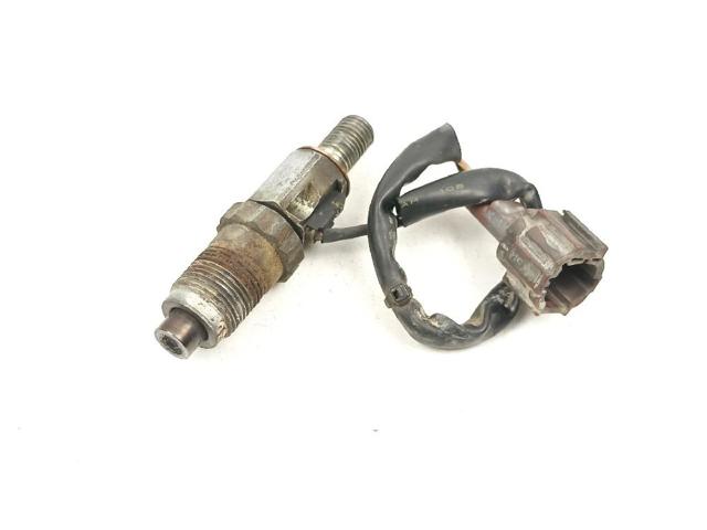 Inyector de combustible 166007F400 Nissan