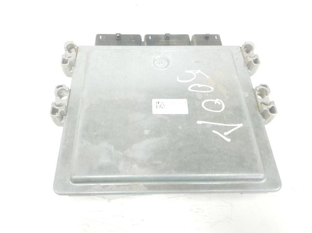 Módulo de control del motor (ECU) 237104550S Renault (RVI)