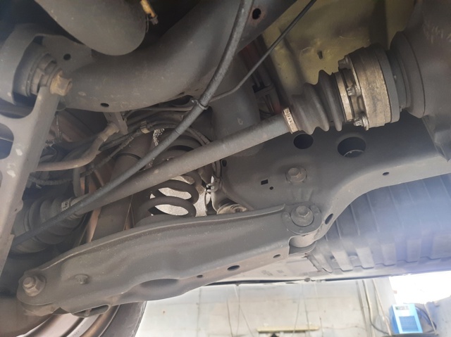 Árbol de transmisión trasero derecho 33217547072 BMW