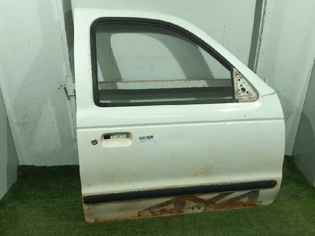 Puerta delantera derecha 4487668 Ford