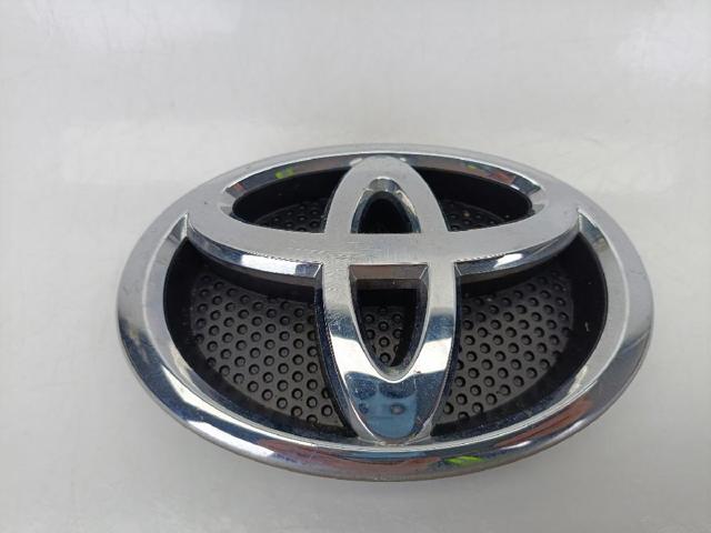 Emblema de capot  7531102140 Toyota