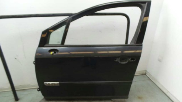 Puerta delantera izquierda 7751476827 Renault (RVI)