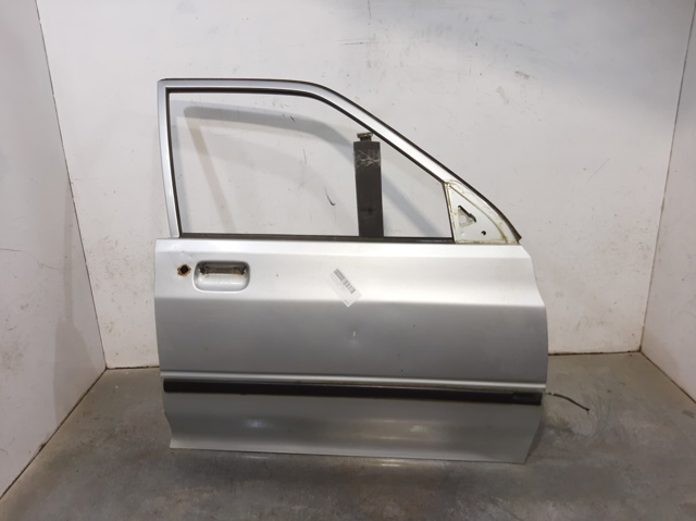 Puerta delantera derecha KK15558020A Hyundai/Kia