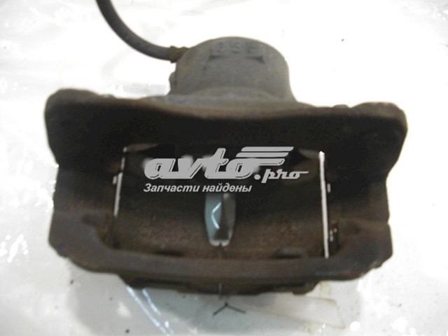 4775058010 Toyota pinza de freno delantera izquierda