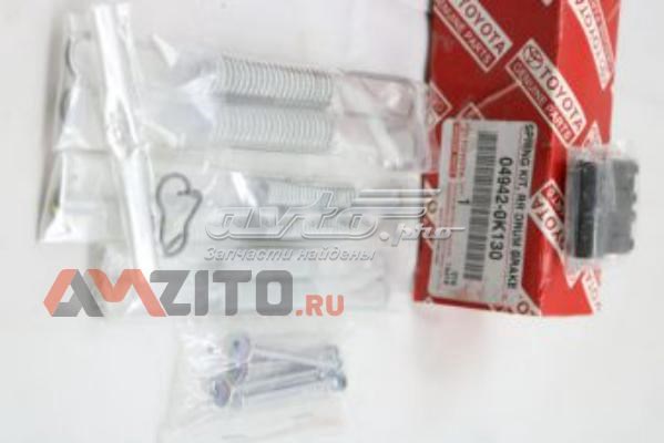 049420K130 Toyota kit de montaje, zapatas de freno traseras