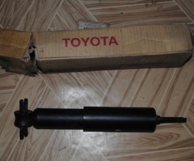 4850028080 Toyota amortiguador delantero