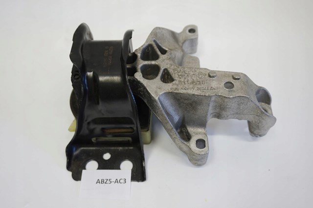 112100911R Renault (RVI) soporte para taco de motor derecho