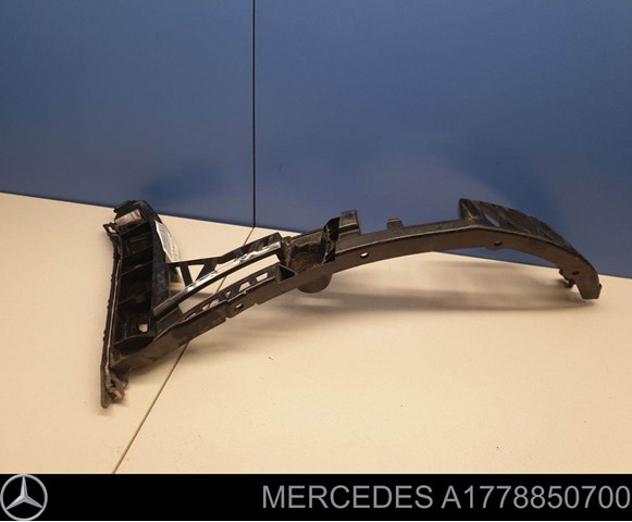  Soporte de parachoques trasero izquierdo para Mercedes A W177