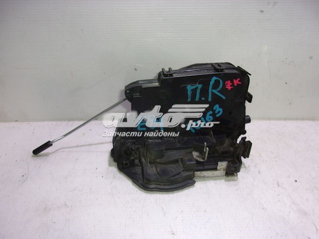 51217154628 BMW cerradura de puerta delantera derecha