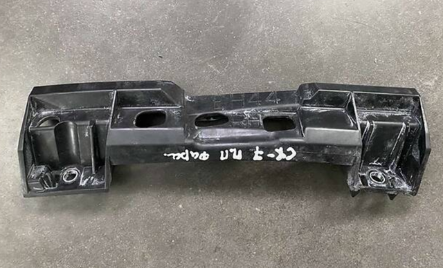  Soporte deparachoques delantero derecho para Mazda CX-7 ER