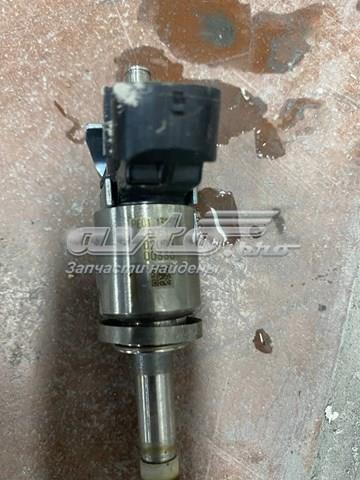 PE0113250B Mazda inyector de combustible