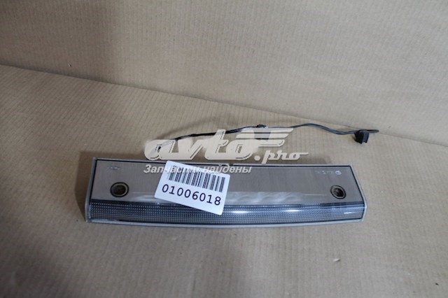 1535269 Ford lampara de luz de freno adicional