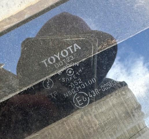 6812052030 Toyota luna de puerta delantera izquierda