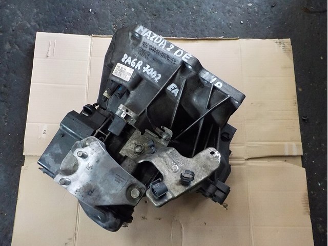 8A6R7002EA Mazda caja de cambios mecánica, completa