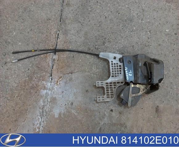 814202E010 Hyundai/Kia cerradura de puerta trasera derecha