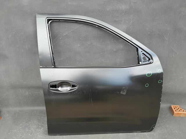  Puerta delantera derecha para Nissan Navara D23M