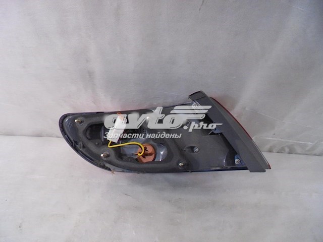 924023L021 Hyundai/Kia piloto posterior exterior derecho